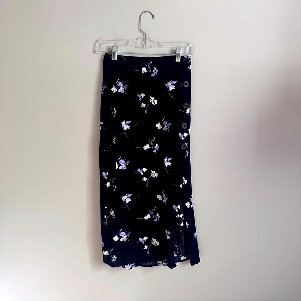 Abercrombie & Fitch Black and White Midi Skirt